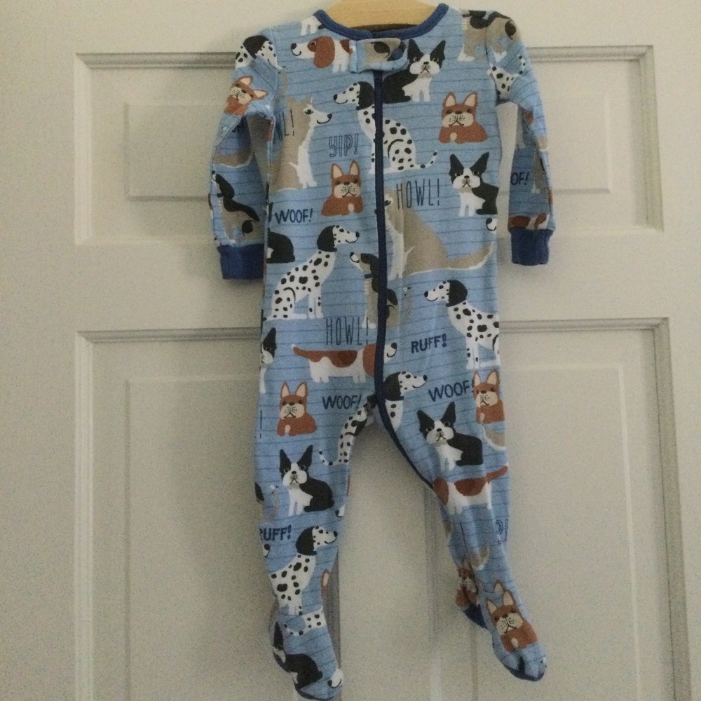 Children’s Place Dog Pattern Cotton Pajamas with Feet (6-9 months)